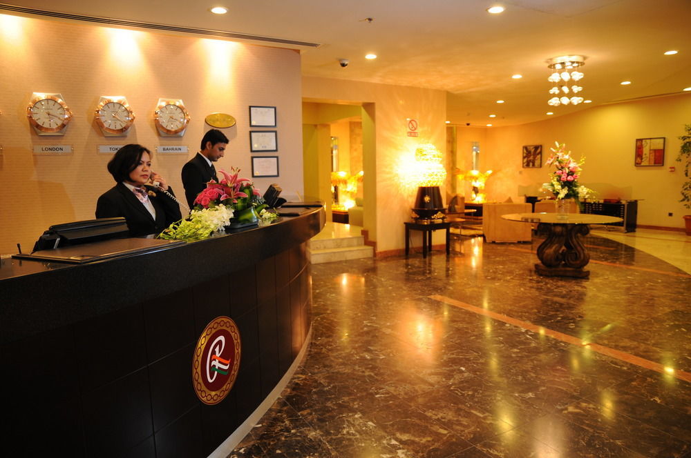 Monroe Hotel Bahrain Buitenkant foto